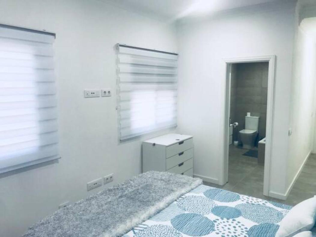 Modern Renovated 2 Bdrm - Canteras *