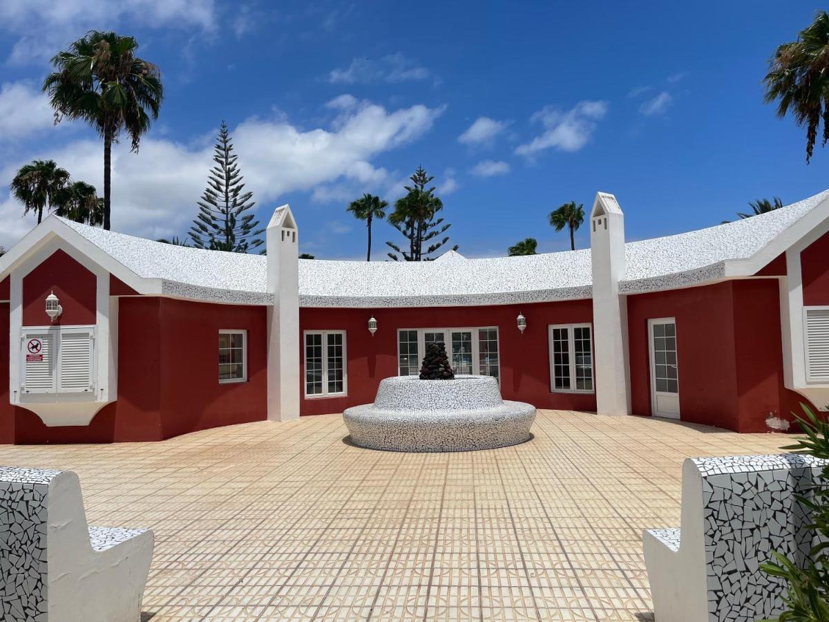 Casita Roja * San Bartolomé