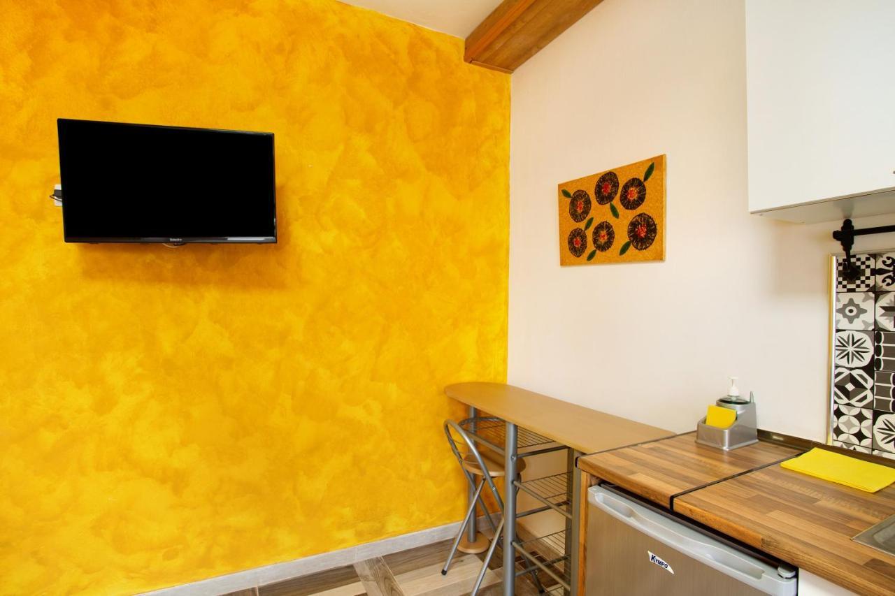 C 2 En Apartment