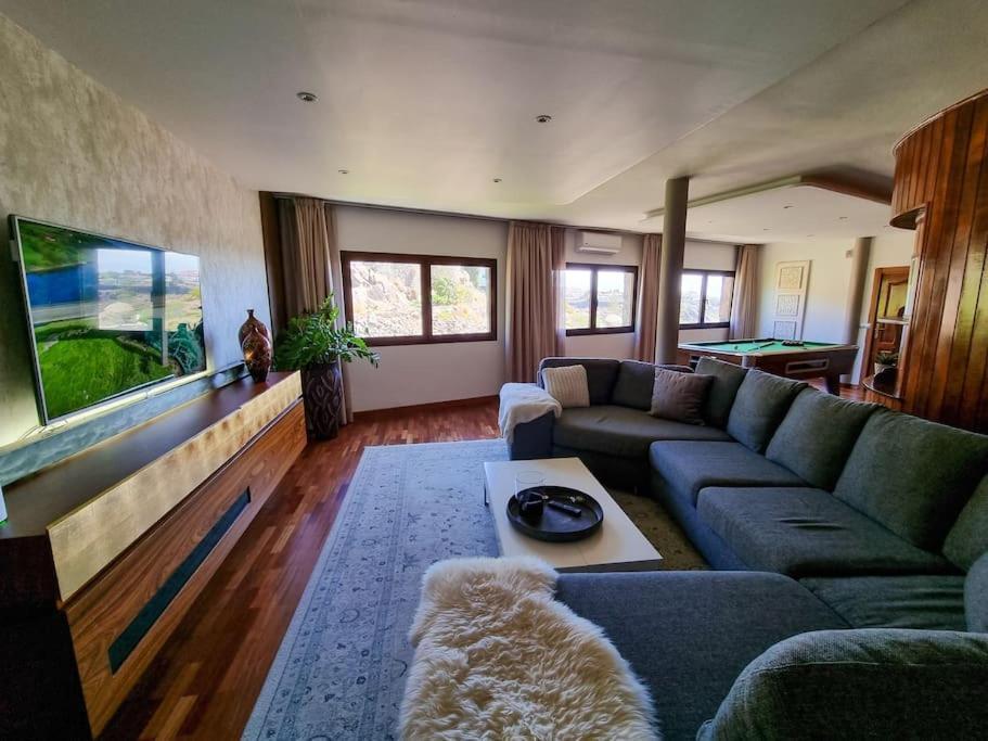 Luxury Mansion In San Agustin With A Heated Pool * San Bartolomé