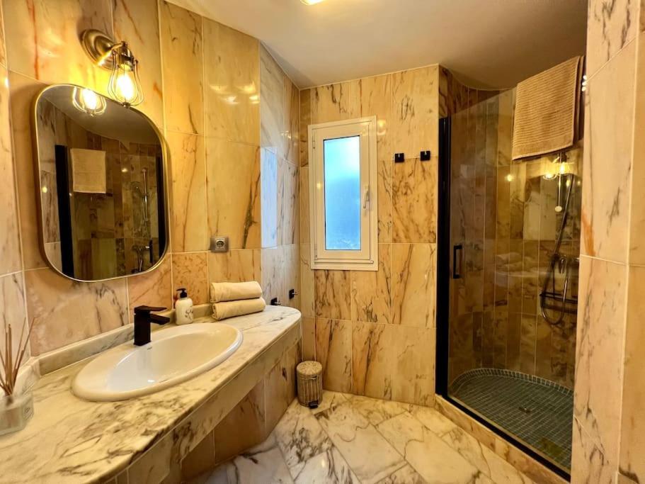 Luxury Mansion In San Agustin With A Heated Pool