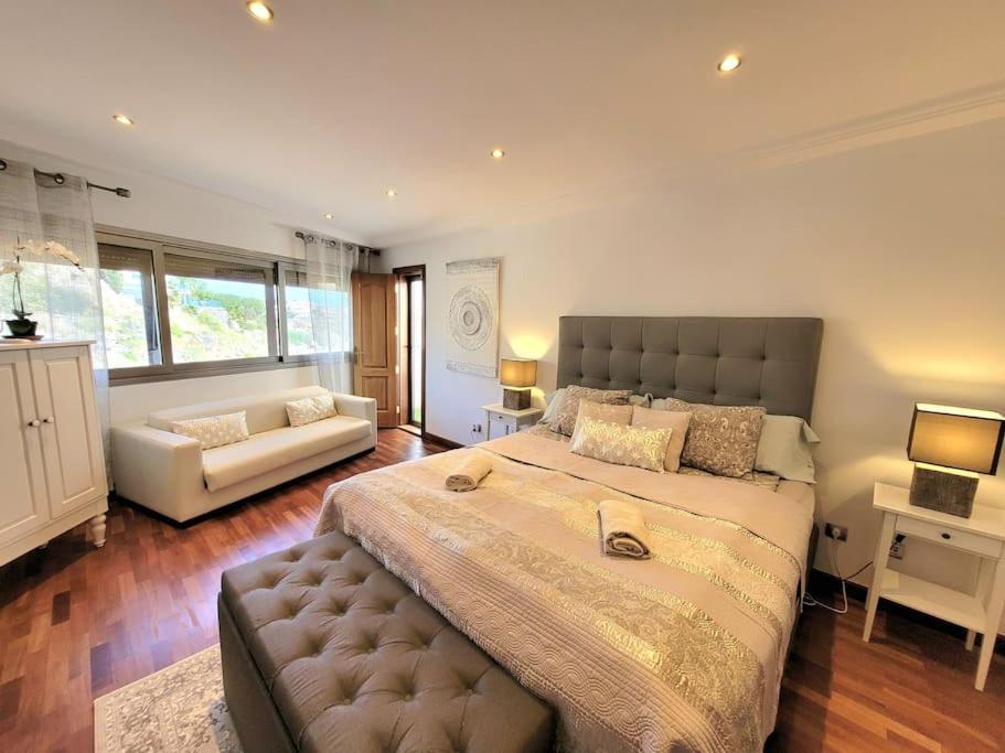 Luxury Mansion In San Agustin With A Heated Pool Villa *