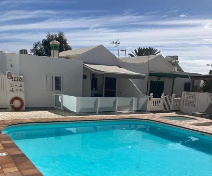 Gelegen Luxebungalow Сasa de vacaciones