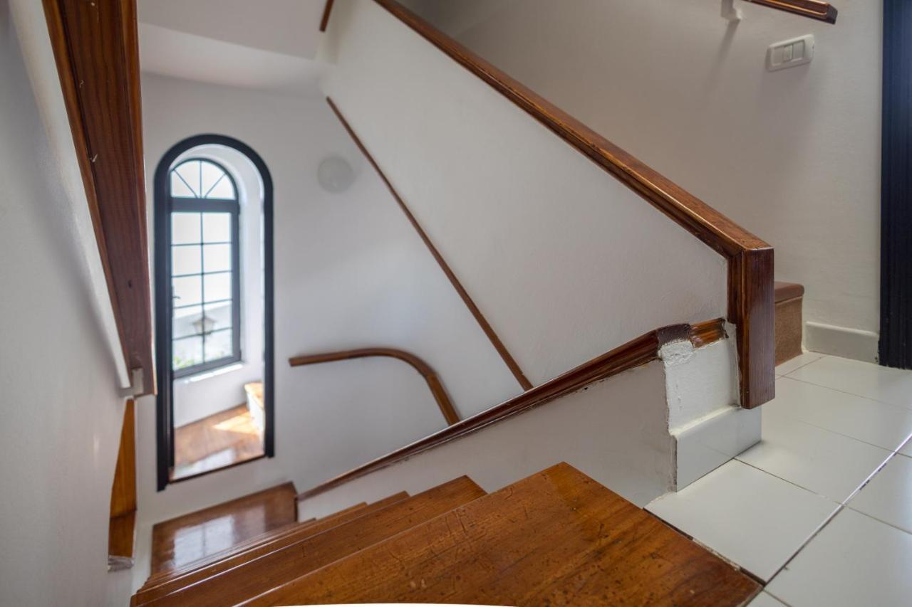 3br House - Parking - Pool - 15 Min Walk To Сasa de vacaciones