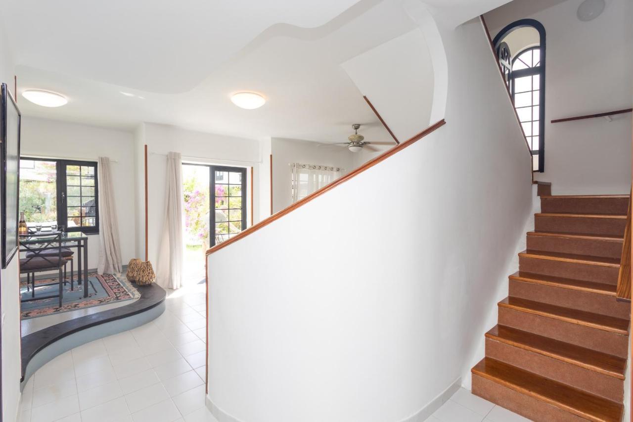 Сasa de vacaciones 3br House - Parking - Pool - 15 Min Walk To *