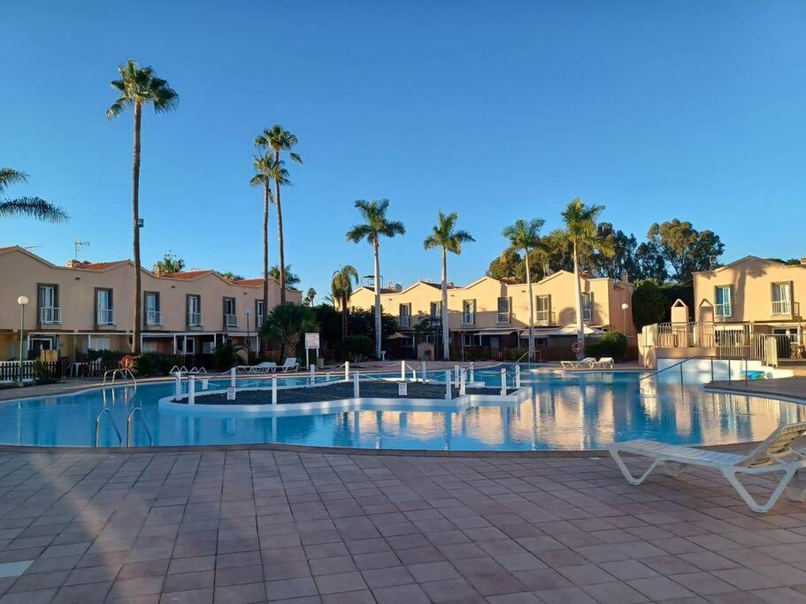 1111 Oasis Club San Bartolome de Tirajana (Gran Canaria)
