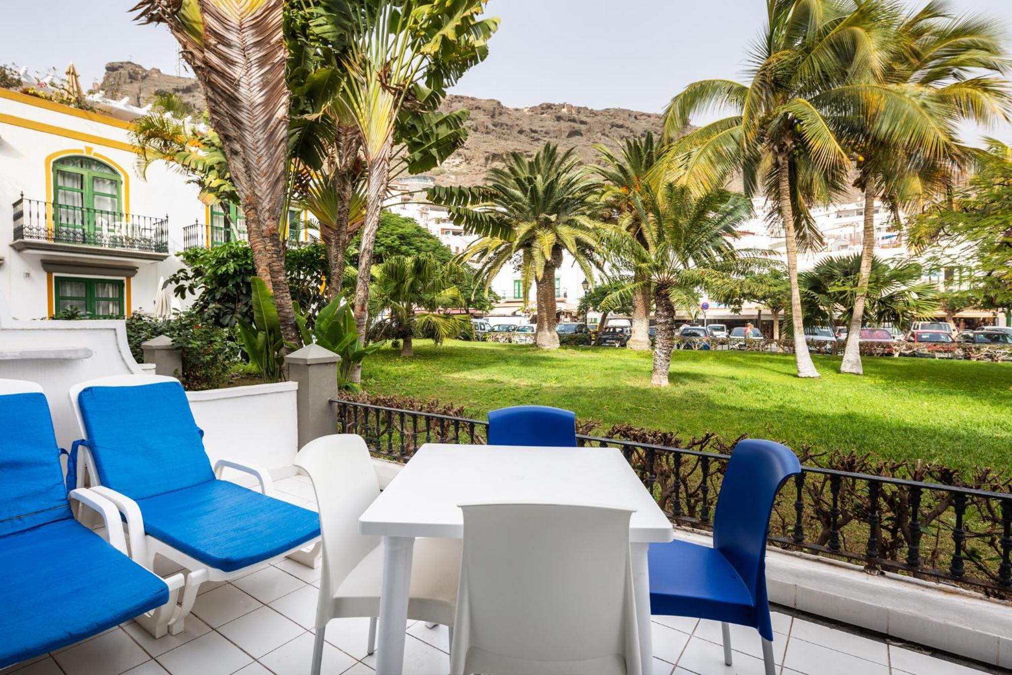 Billy's By Livvo * Puerto De Mogan