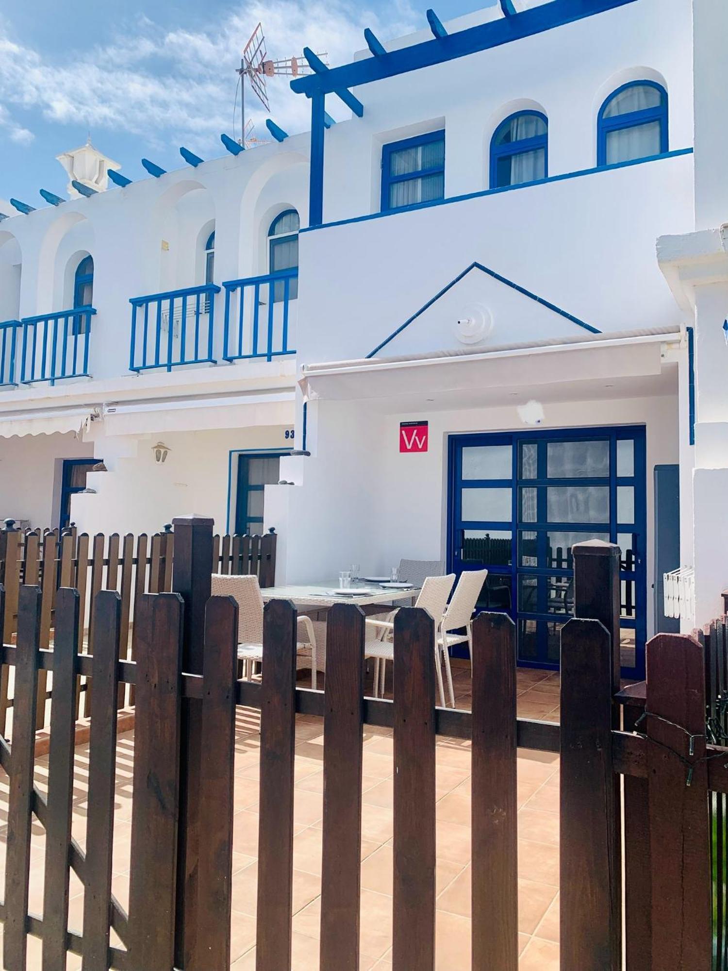 Terrace&pool Near The Maspalomas (Gran Canaria)