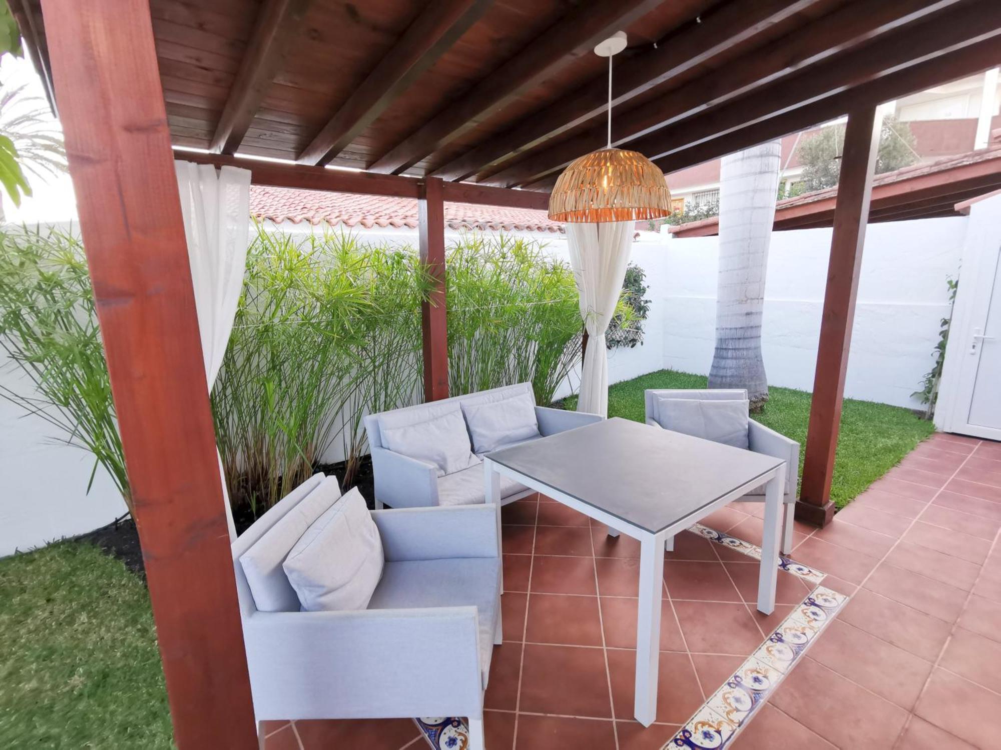 Porches D40 By Pride *