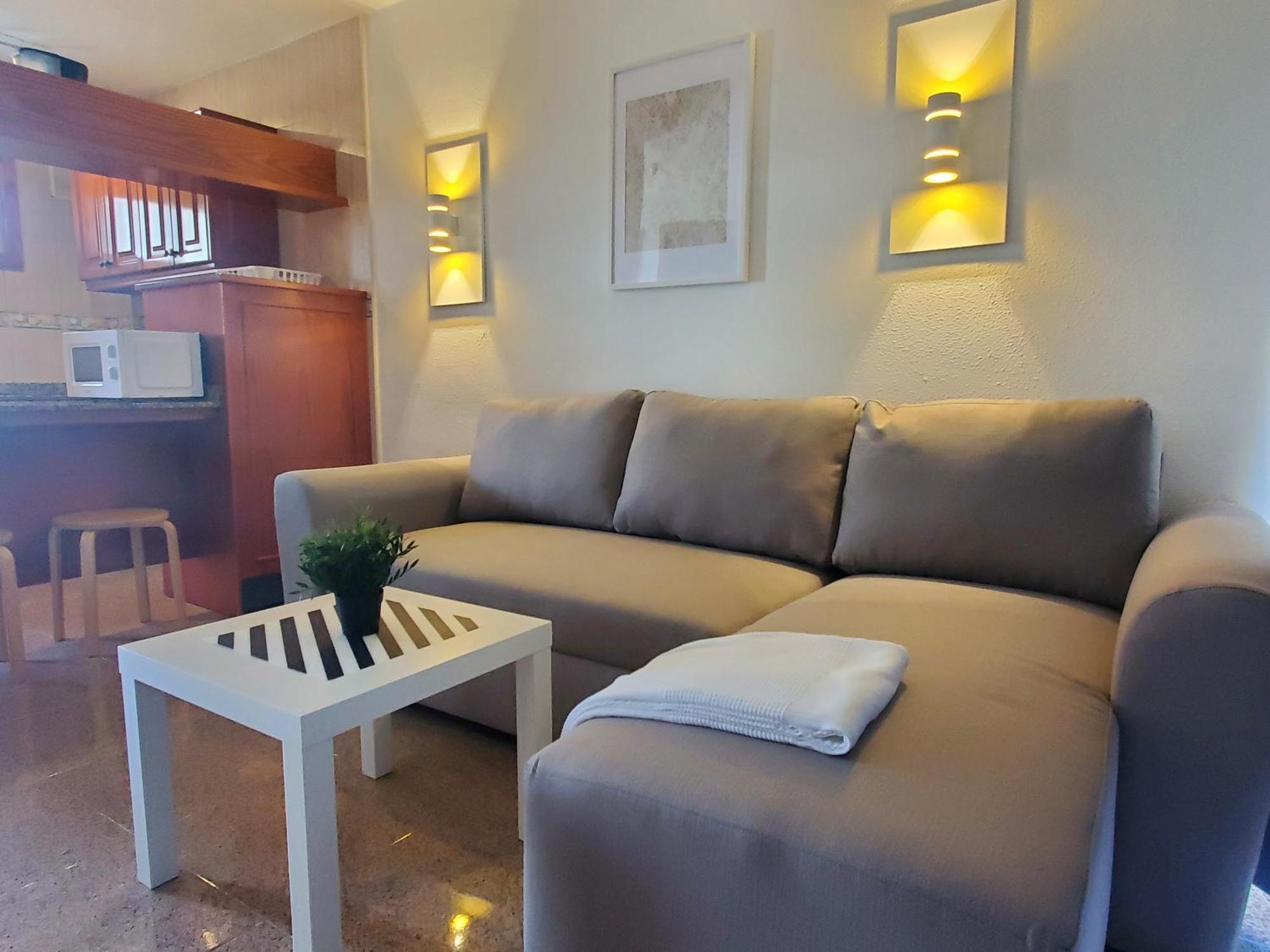 Vivienda Vacacional-las Camelias #e05 Apartamento