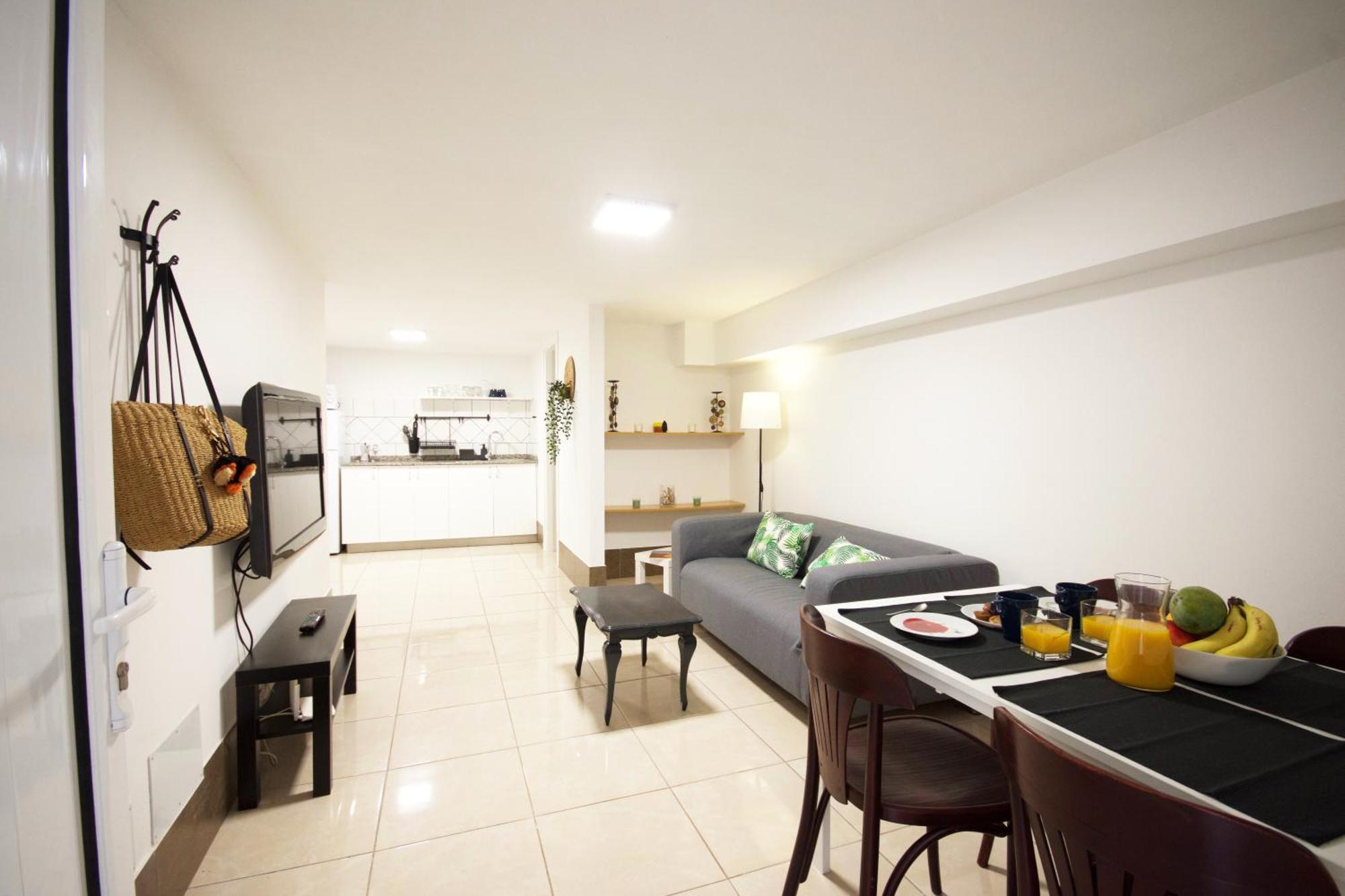 Two Bedrooms Close To Airport