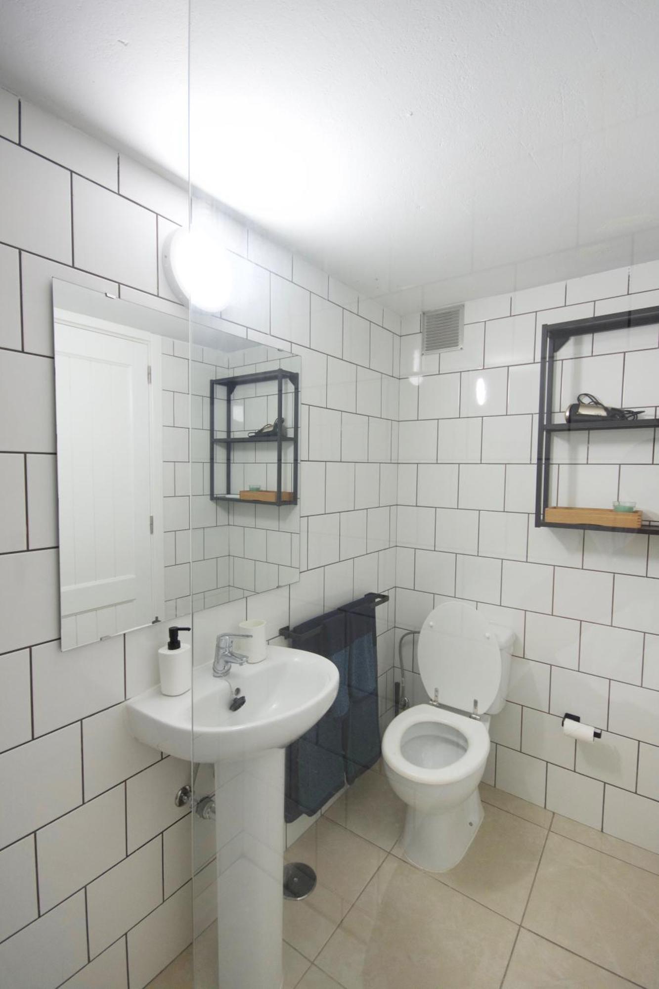 Apartment Two Bedrooms Close To Airport