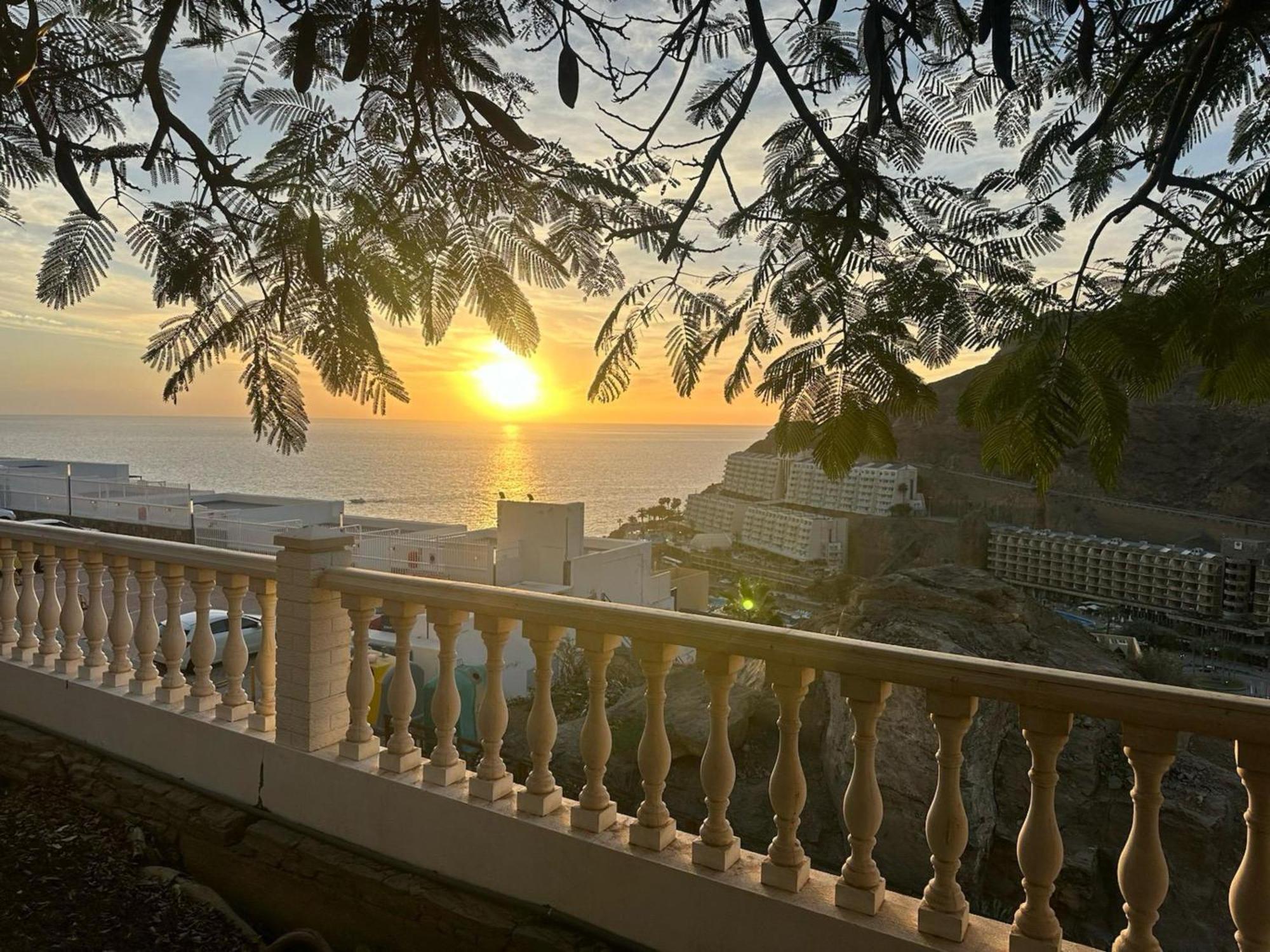 Apartment Views Of Sunsets Taurito