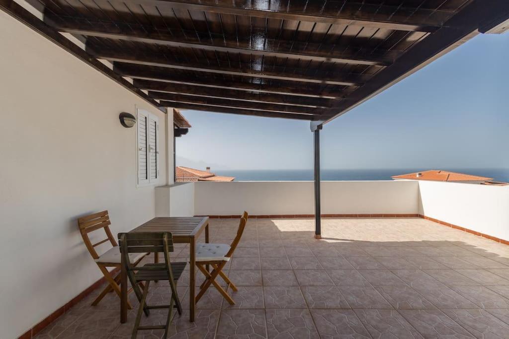 Atico Con Terraza En Agaete Apartamento