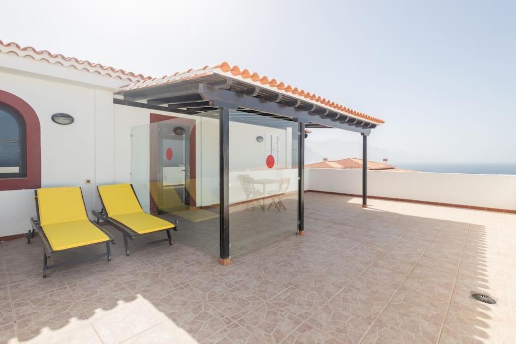 Apartamento Atico Con Terraza En Agaete