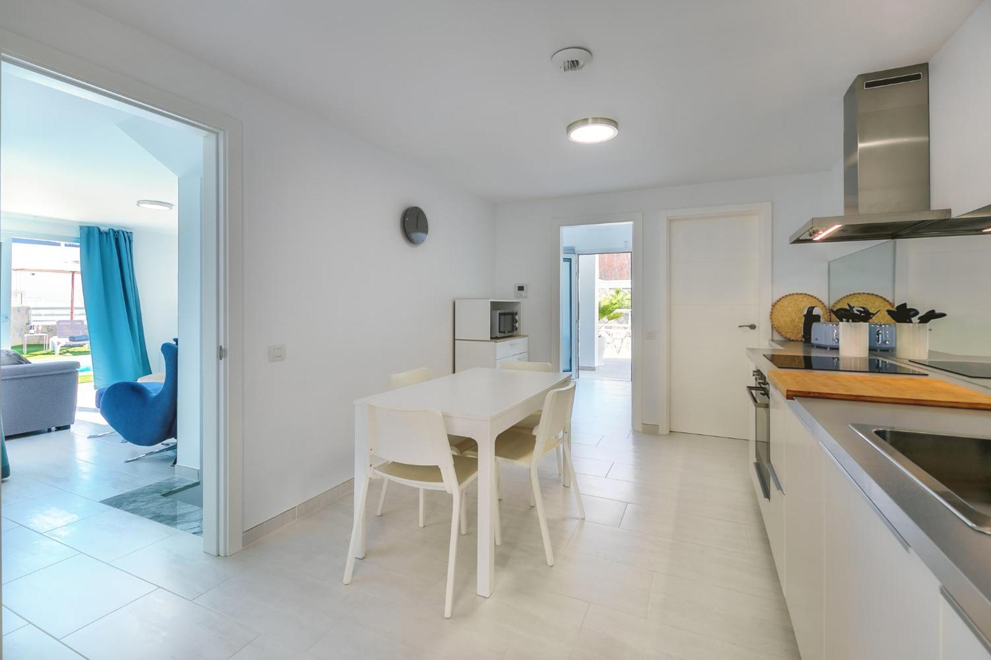 Rosa-soleada Privada Con Piscina Climatizada & Wifi En Tauro-mogan Villa
