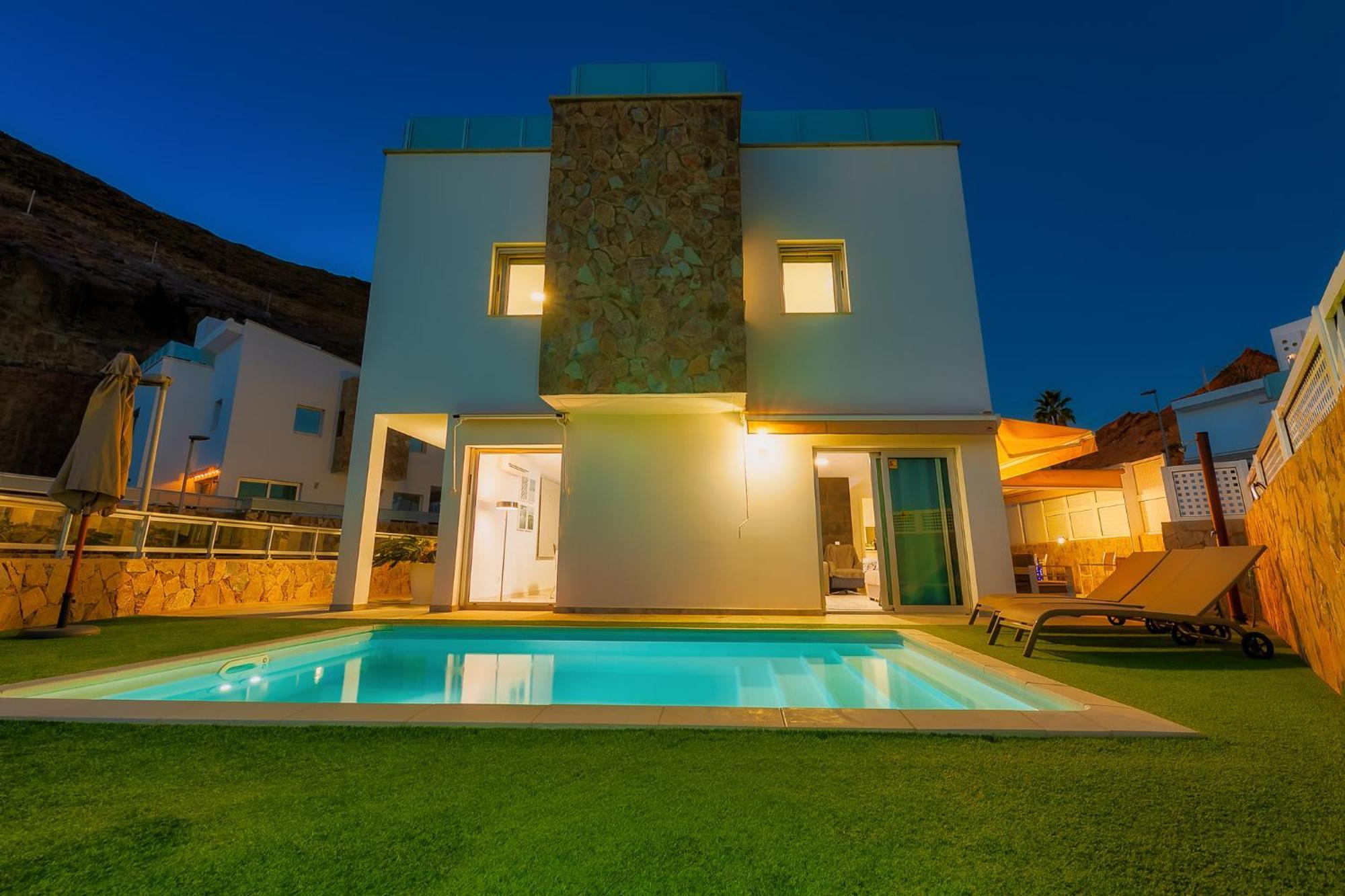 Rosa-soleada Privada Con Piscina Climatizada & Wifi En Tauro-mogan Villa *