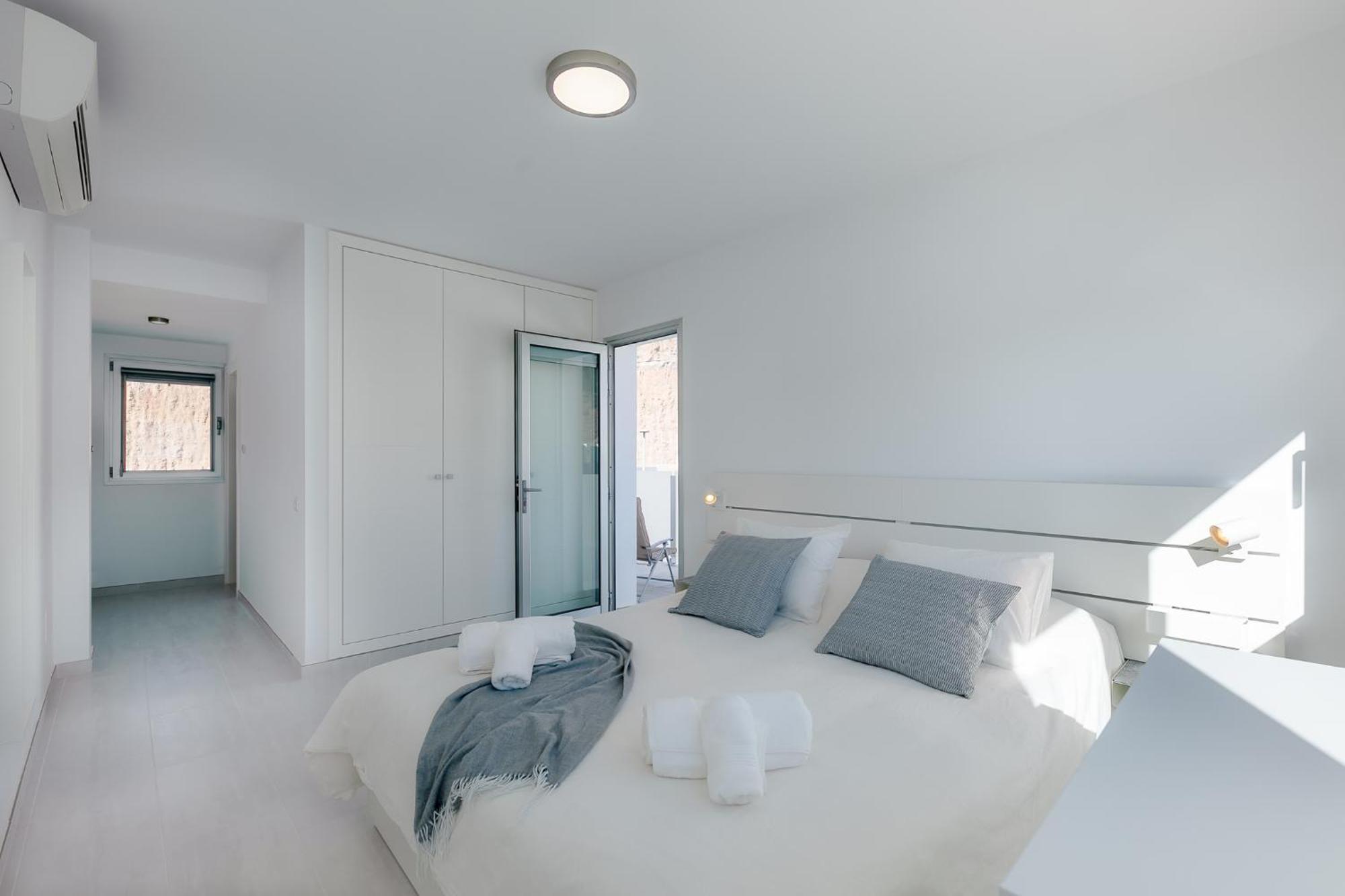 Villa Rosa-soleada Privada Con Piscina Climatizada & Wifi En Tauro-mogan