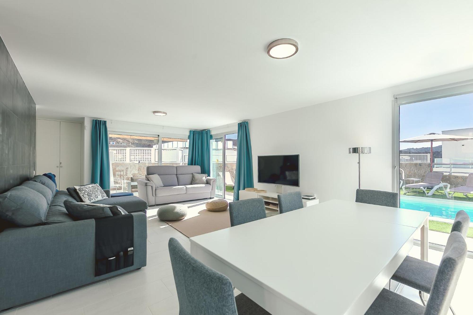Villa Rosa-soleada Privada Con Piscina Climatizada & Wifi En Tauro-mogan *