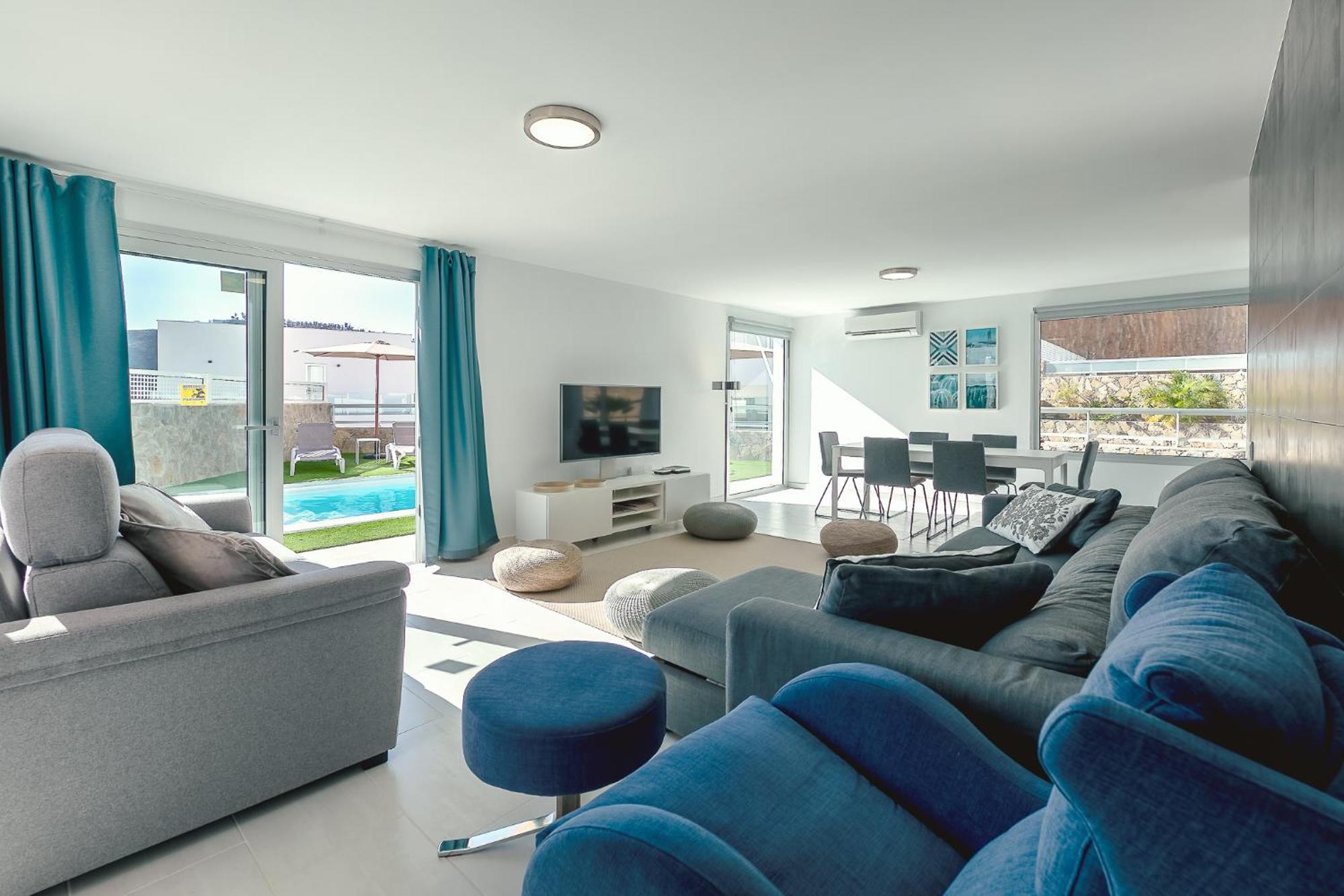Rosa-soleada Privada Con Piscina Climatizada & Wifi En Tauro-mogan Villa La Playa de Tauro