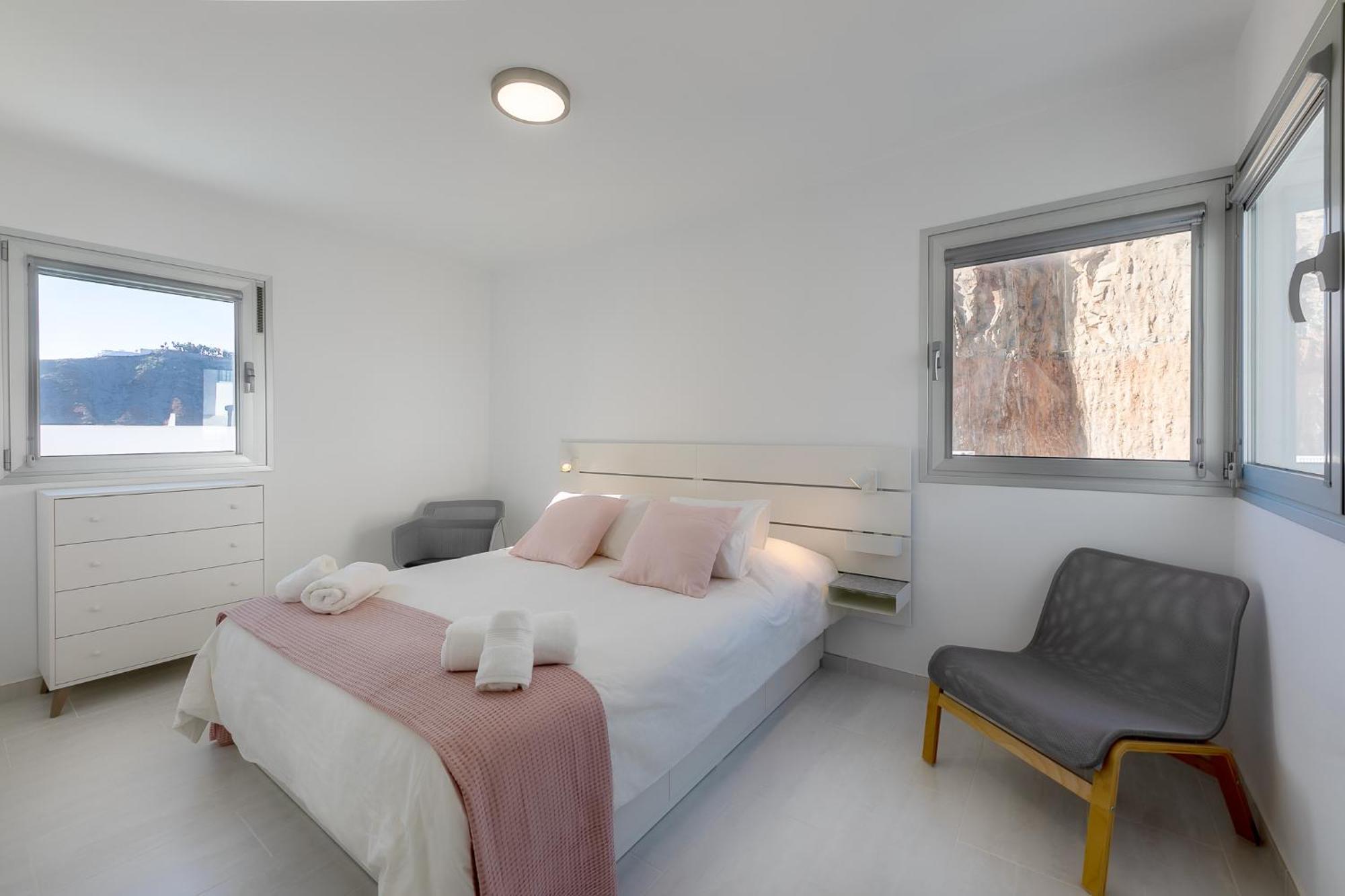 Rosa-soleada Privada Con Piscina Climatizada & Wifi En Tauro-mogan Villa