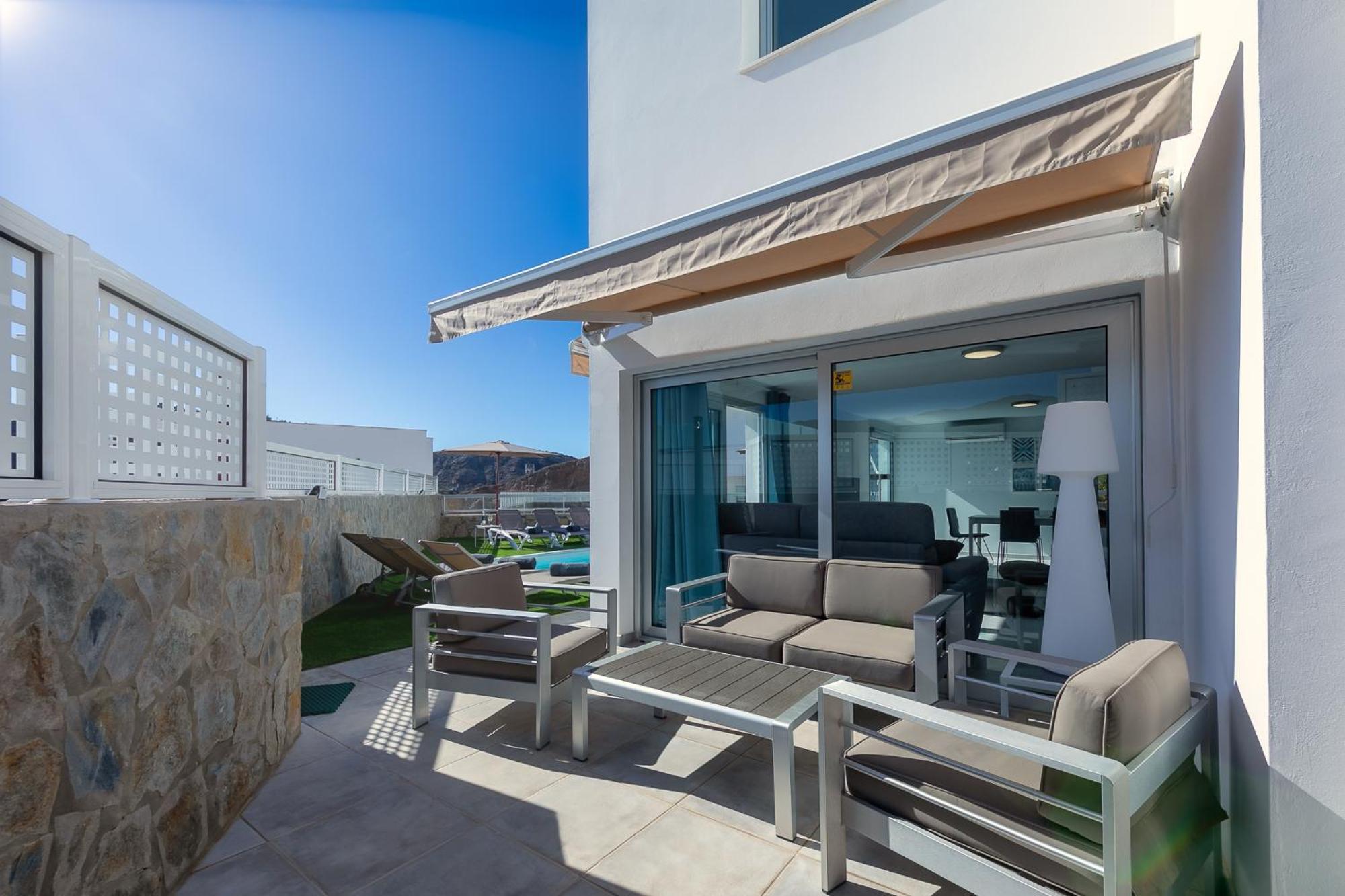 Villa Rosa-soleada Privada Con Piscina Climatizada & Wifi En Tauro-mogan *