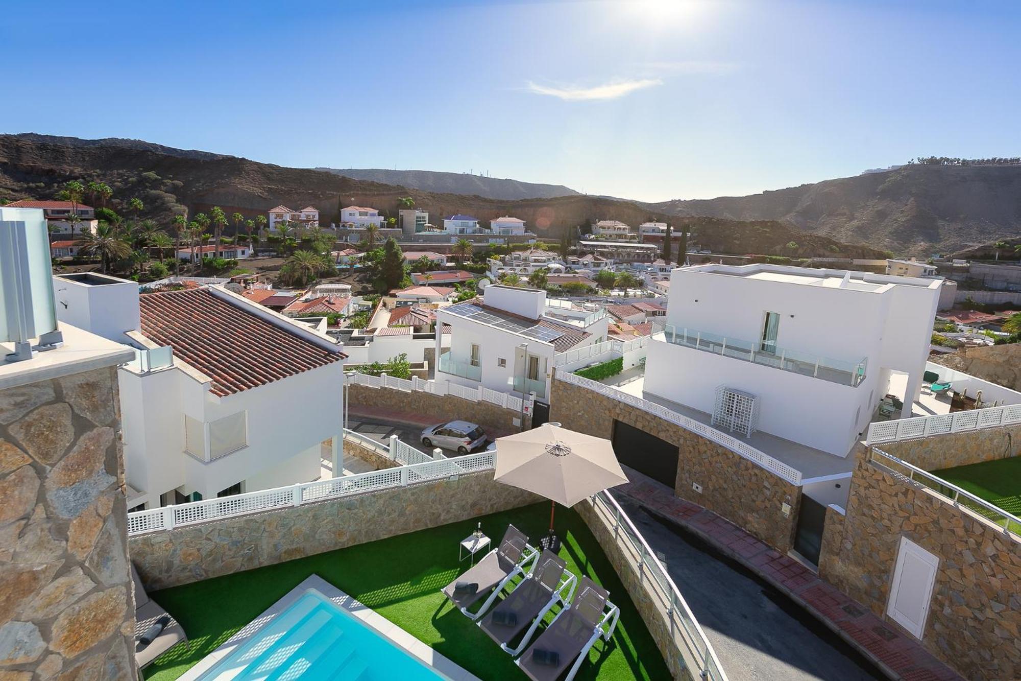 Villa Rosa-soleada Privada Con Piscina Climatizada & Wifi En Tauro-mogan La Playa de Tauro