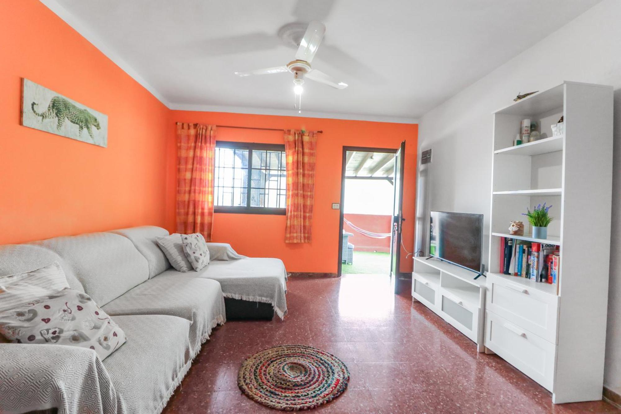 Double Bed 2-br Apartment