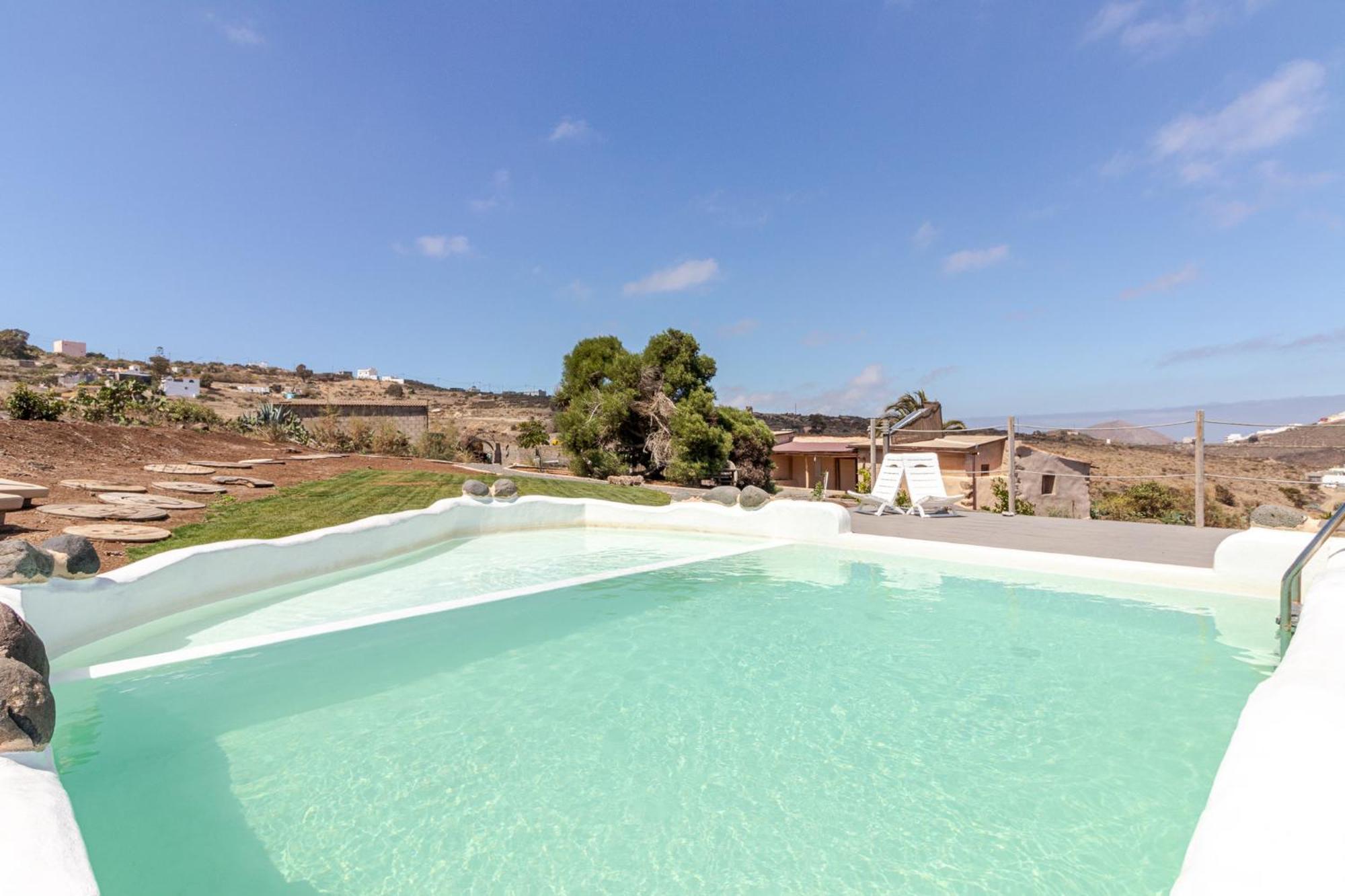 Flatguest Casa Tazirga Holiday home