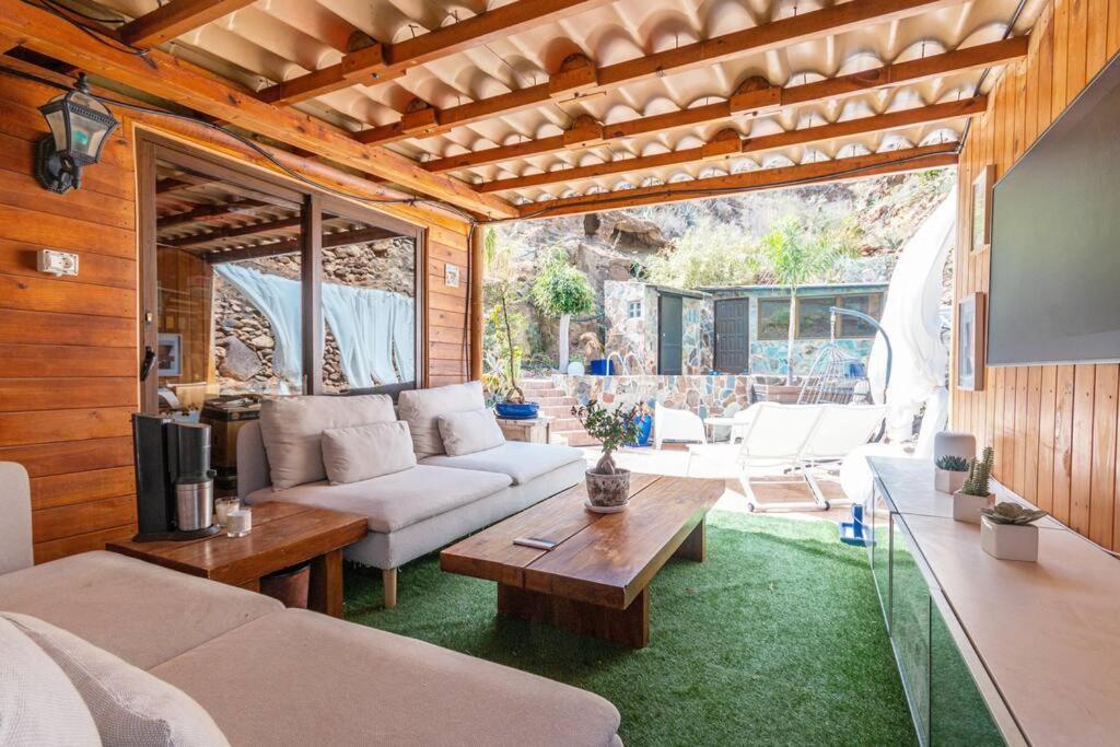 Studio Bed-room In Quiet Montain - Swimming Pool, Jacuzzi, Wifi, Tv Outdoor Chill Out - La Lezardiere * San Bartolomé