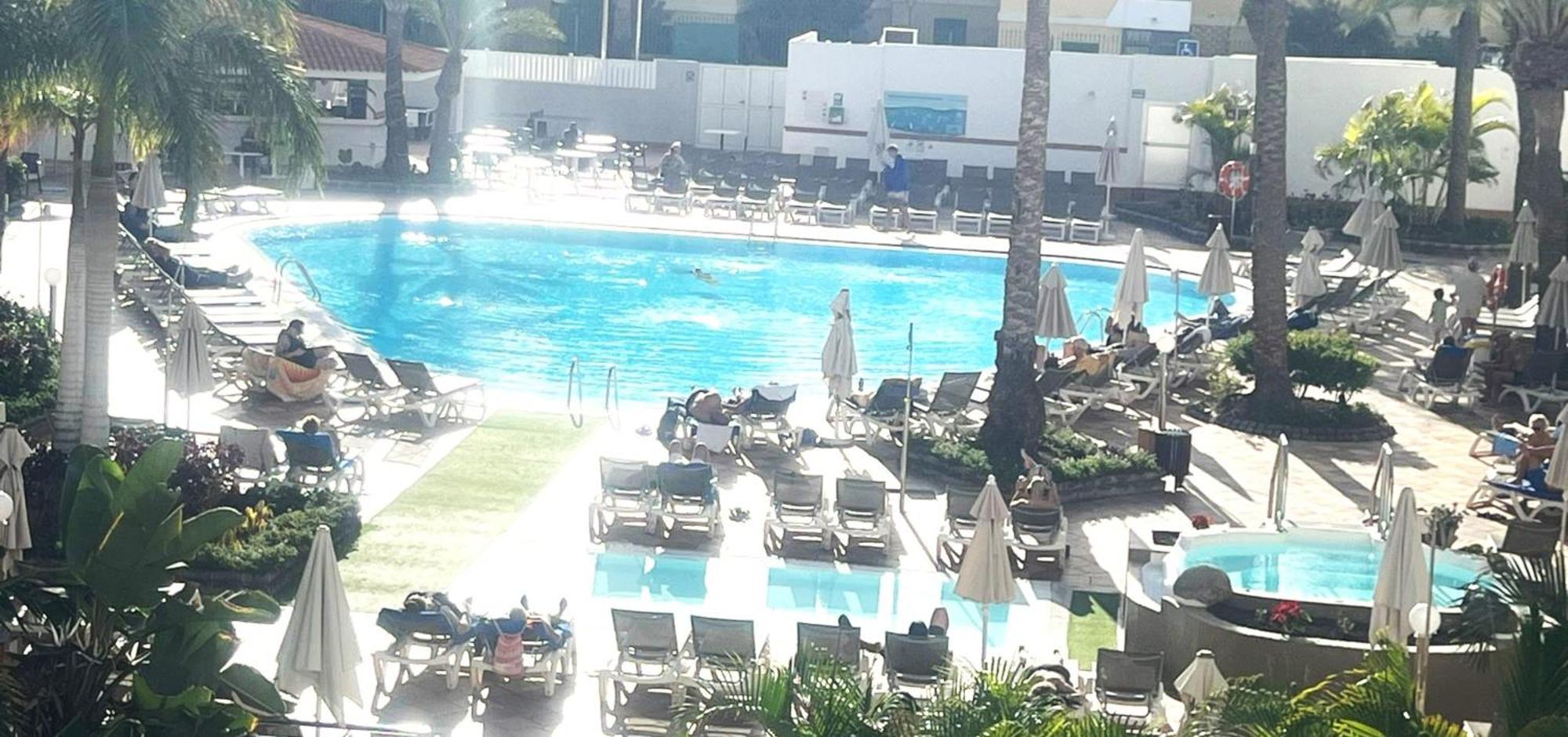 At Bronze Playa *
