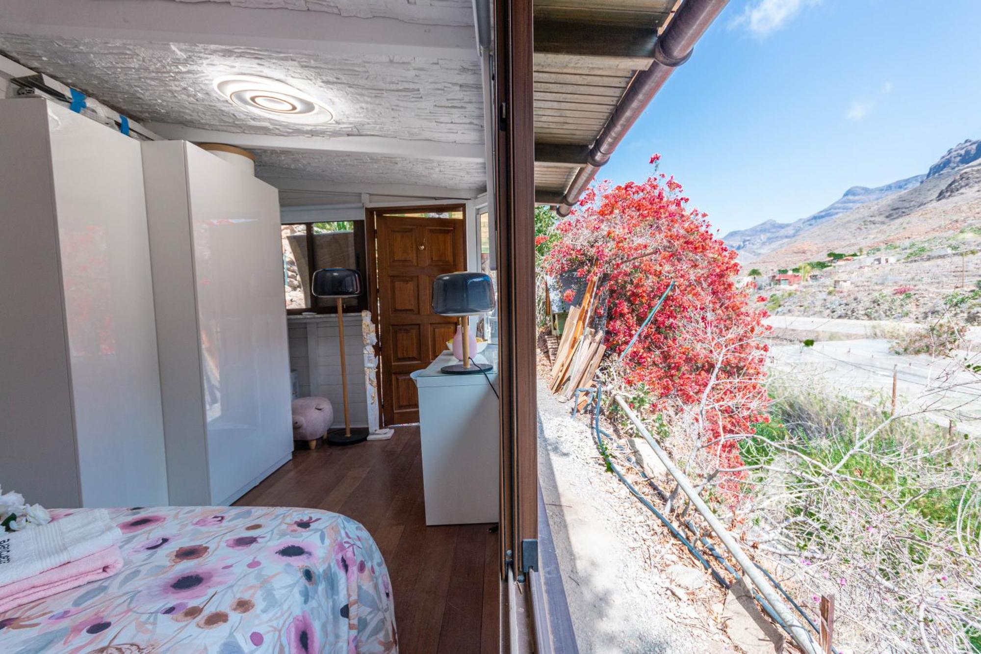 Friends'bed-room In Quiet Montain - Swimming Pool, Jacuzzi, Tv Outdoor - La Lezardiere