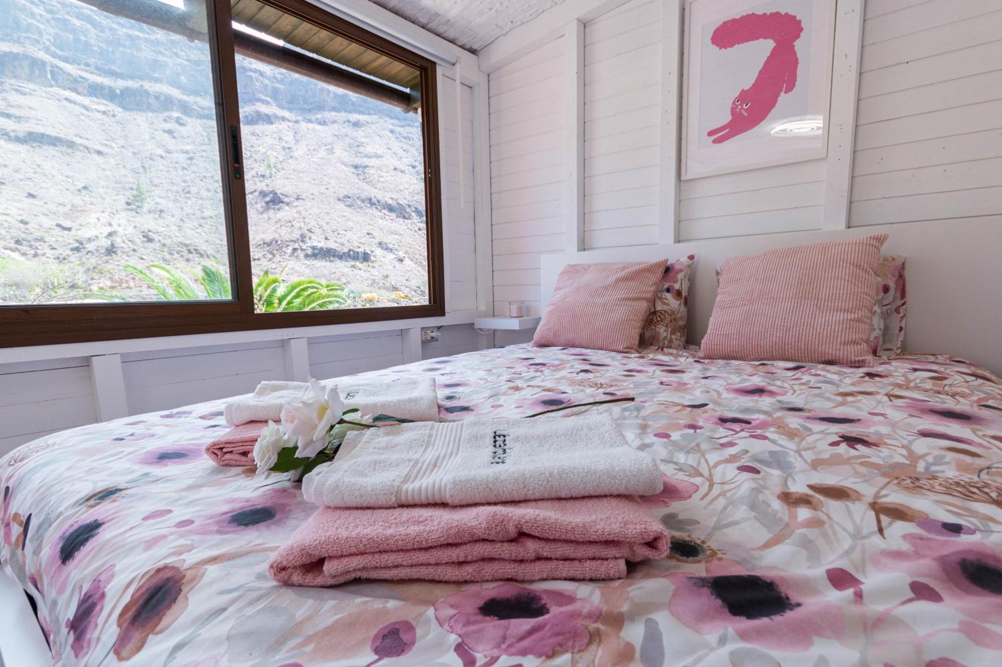 Habitación en casa particular Friends'bed-room In Quiet Montain - Swimming Pool, Jacuzzi, Tv Outdoor - La Lezardiere