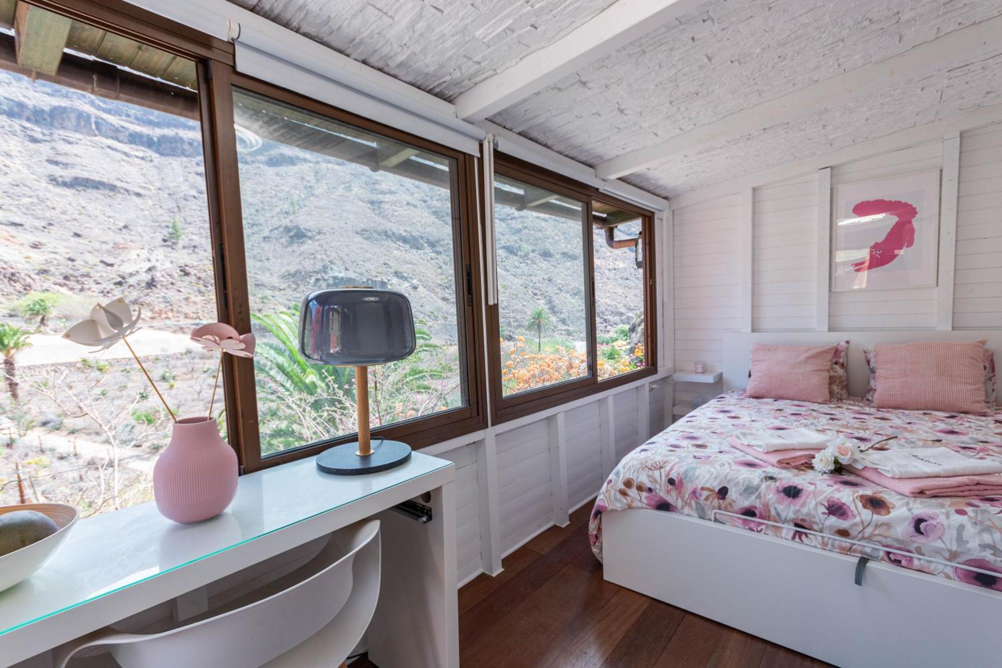 Habitación en casa particular Friends'bed-room In Quiet Montain - Swimming Pool, Jacuzzi, Tv Outdoor - La Lezardiere