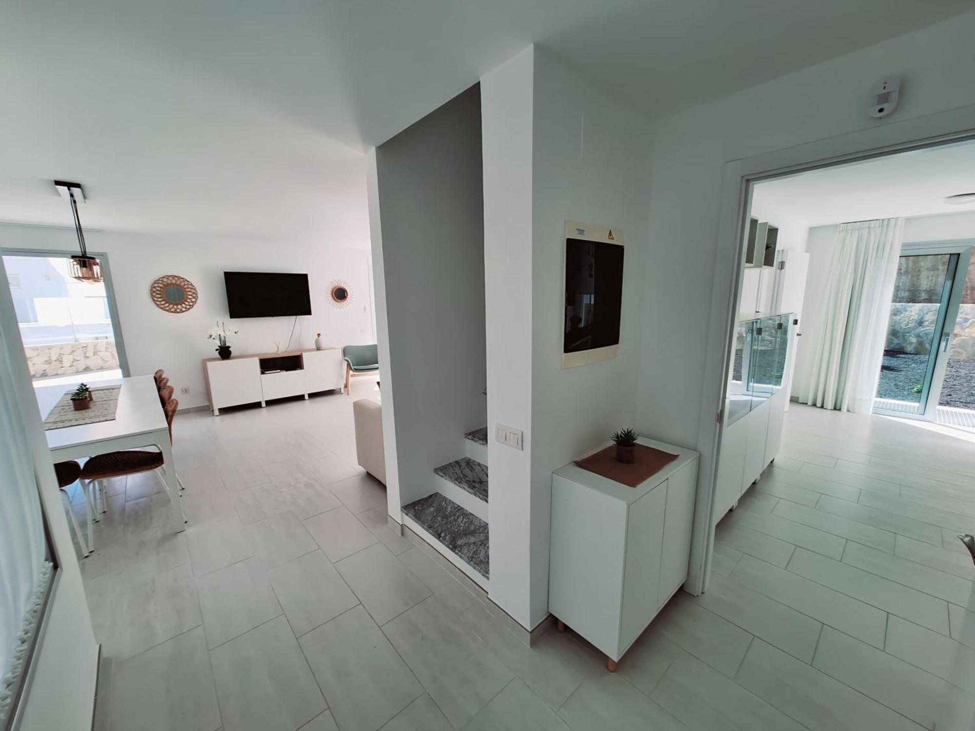 Malibu Mogan Secret Pool - Piscina Privada Y Climatizada - Exclusive Heated Pool Villa