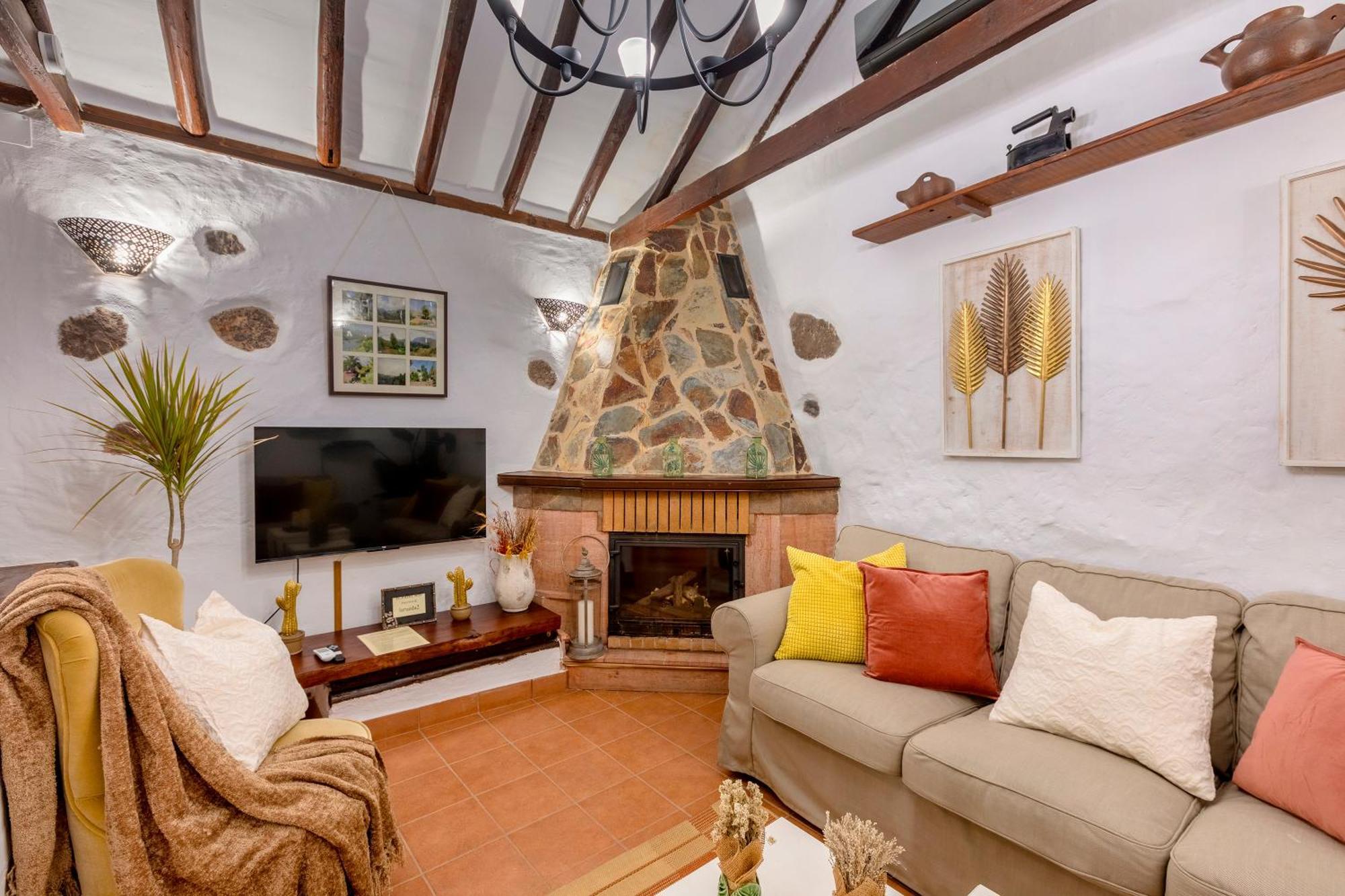 Casas De La Rueda - El Patio * Santa Lucía