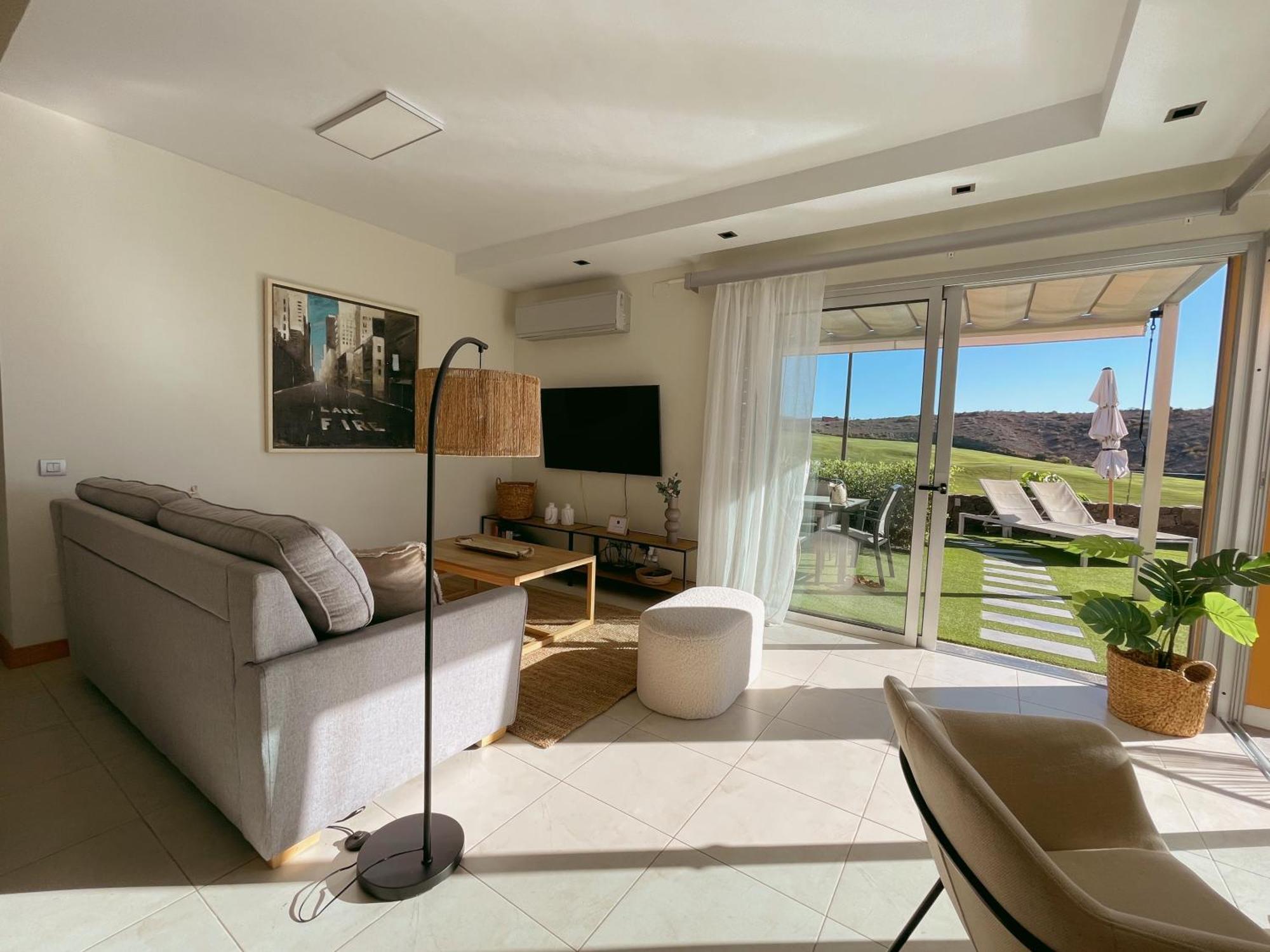 Villa Calma With Private Pool By Tenpropertiesgc