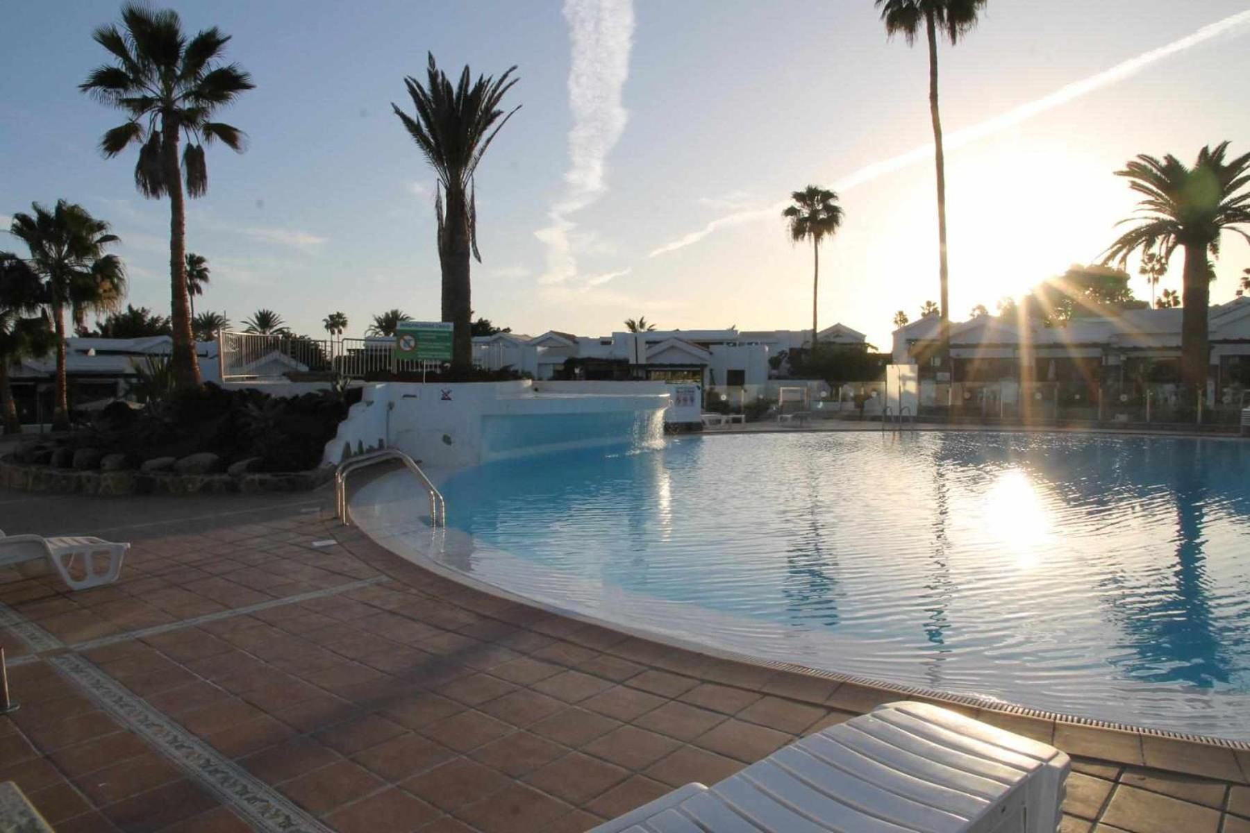 Bungalow Enfrente Piscina En Maspalomas Appartamento *