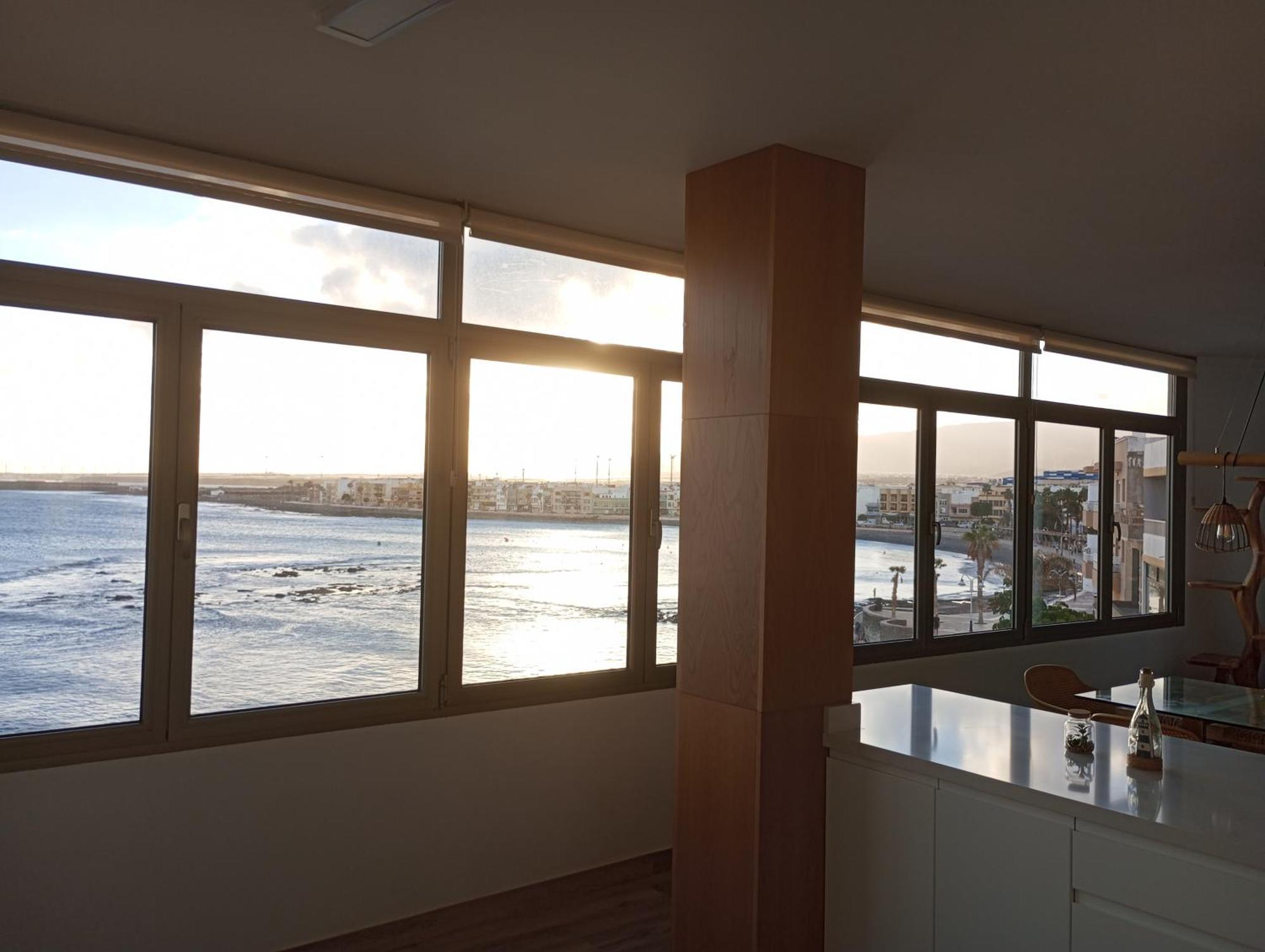 Sea View On Beach Apartamento Arinaga
