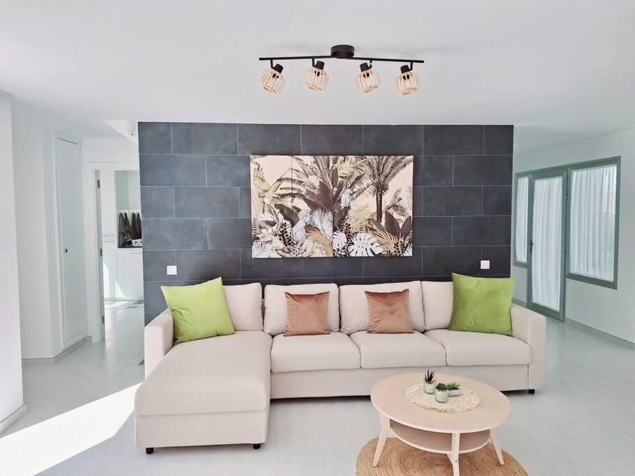 Malibu Mogan Secret Pool - Piscina Privada Y Climatizada - Exclusive Heated Pool * La Playa de Tauro