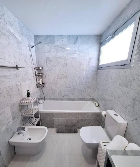 Malibu Mogan Secret Pool - Piscina Privada Y Climatizada - Exclusive Heated Pool * La Playa de Tauro