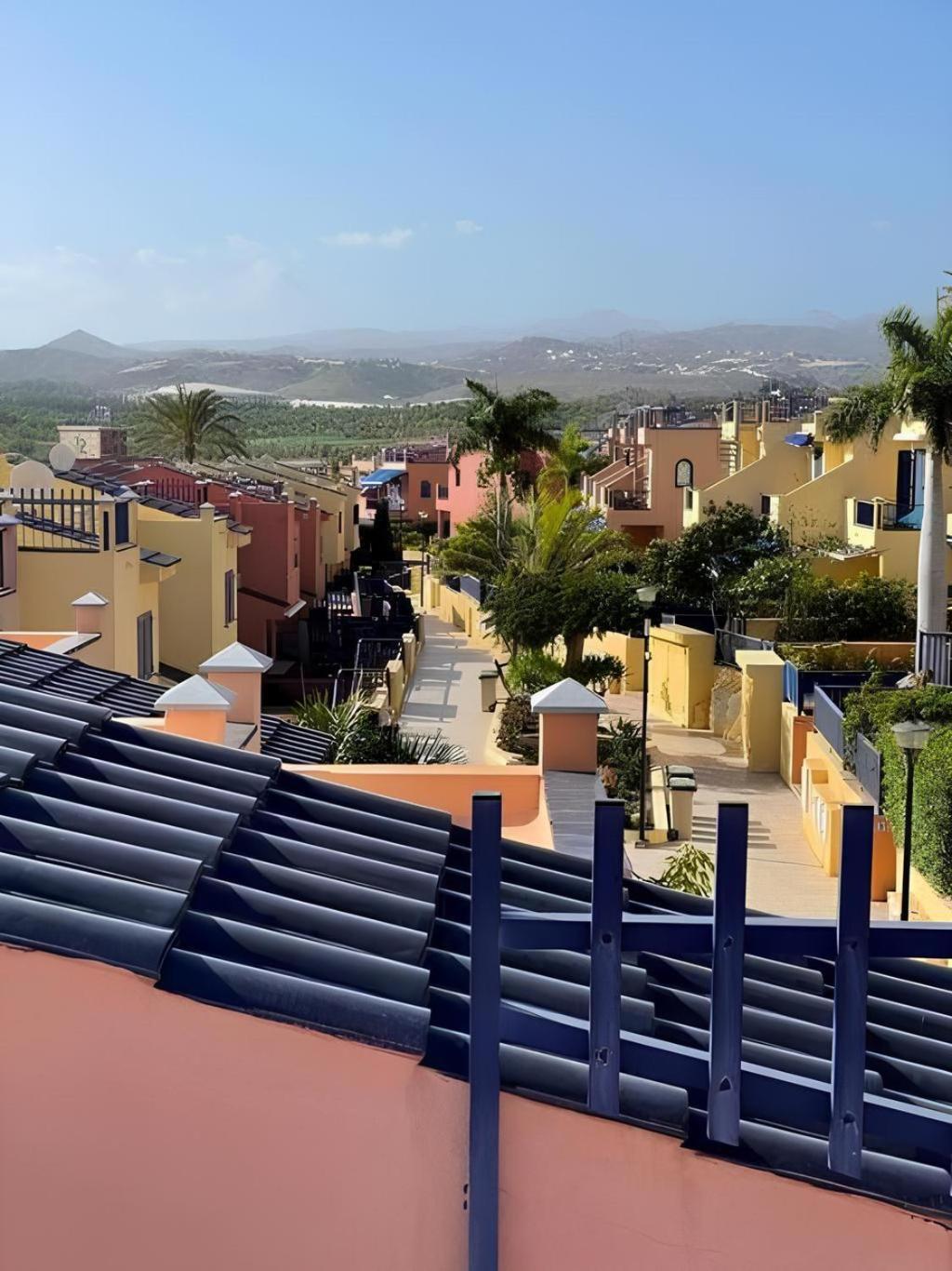 Bonita Con Propio Entrada Y Con Piscina Villa San Bartolomé