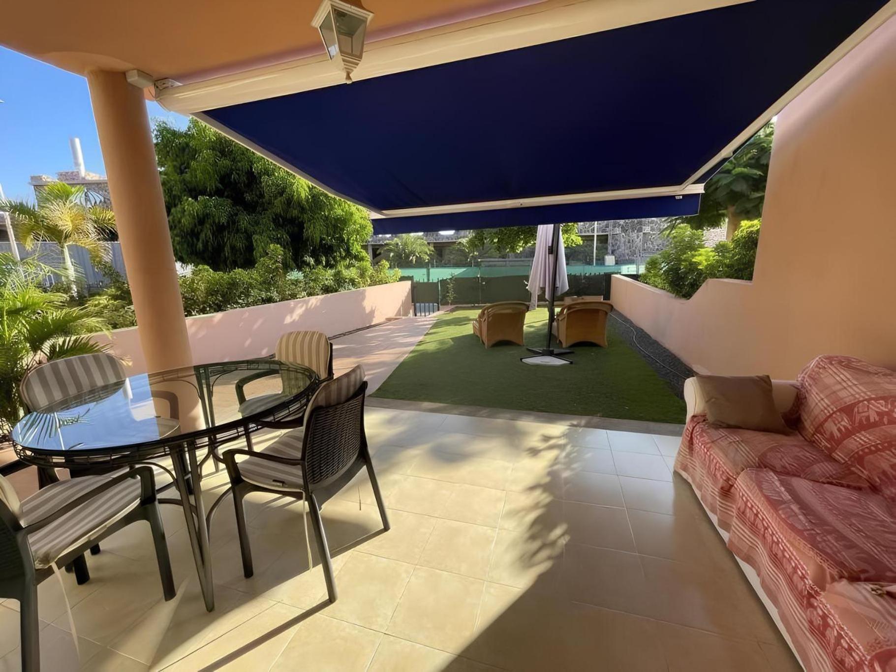 Villa Bonita Con Propio Entrada Y Con Piscina