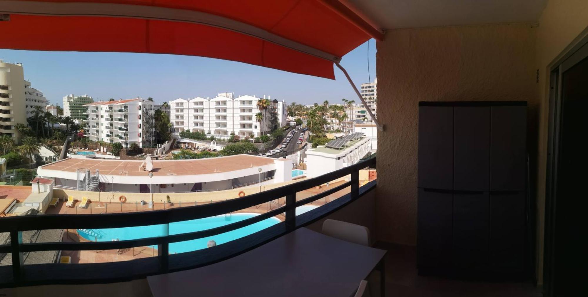 Modernes Mit Poolblick In Top-lage Von Appartamento *