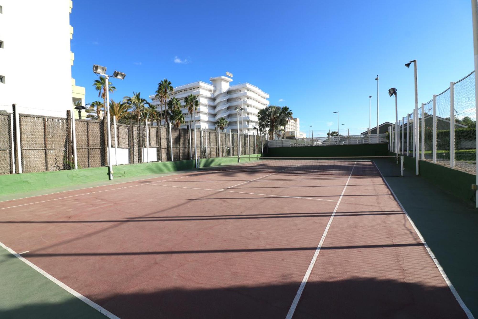 - Piscina Climatizada - Playa Del Ingles Maspalomas (Gran Canaria)