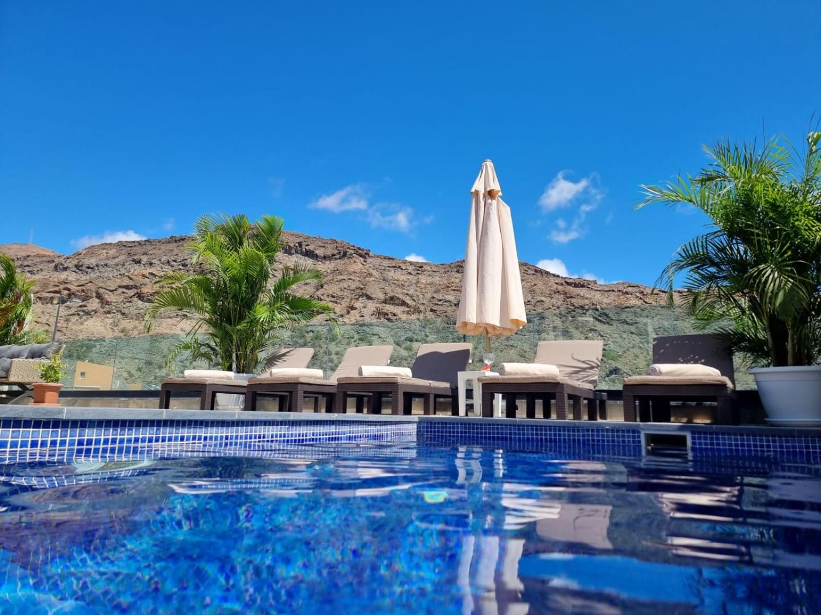 Villa De Lujo Con Piscina Climatizada Mogan