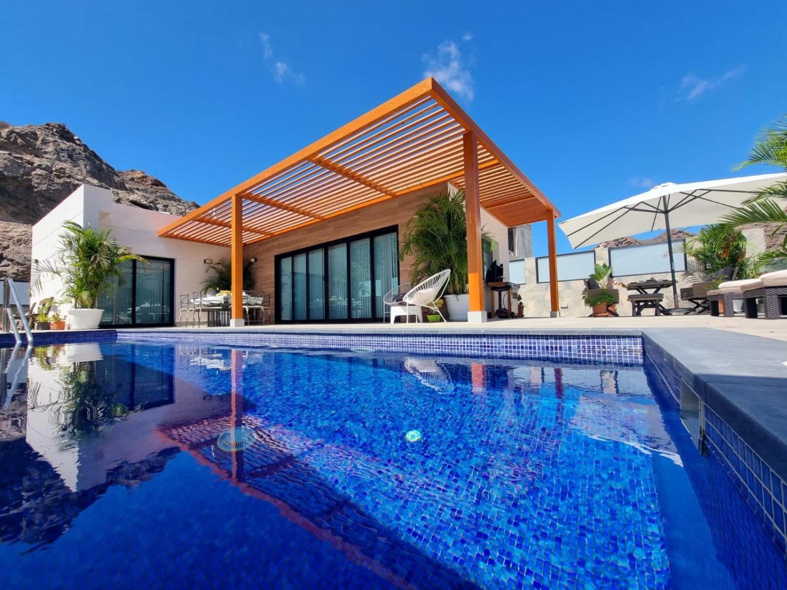 De Lujo Con Piscina Climatizada Mogan
