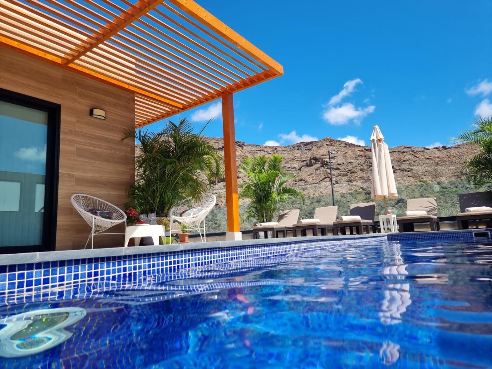 De Lujo Con Piscina Climatizada
