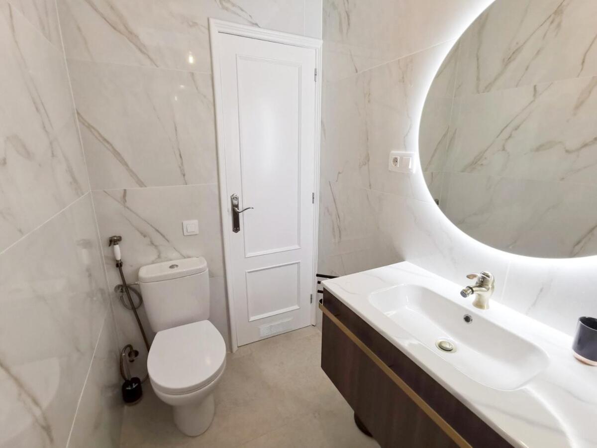 Stylish 2 Bedroom By Pride Casa vacanze *