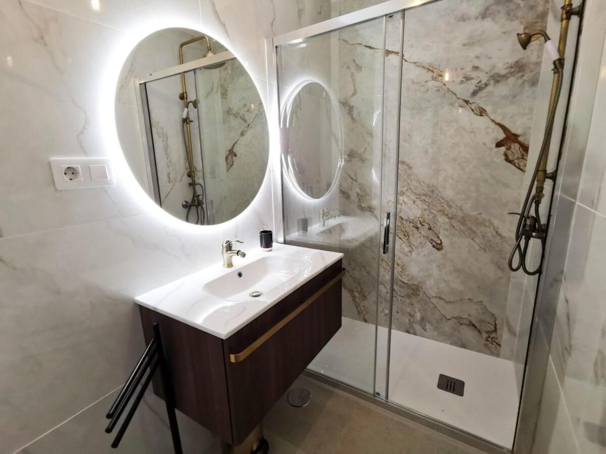 Stylish 2 Bedroom By Pride Casa vacanze *